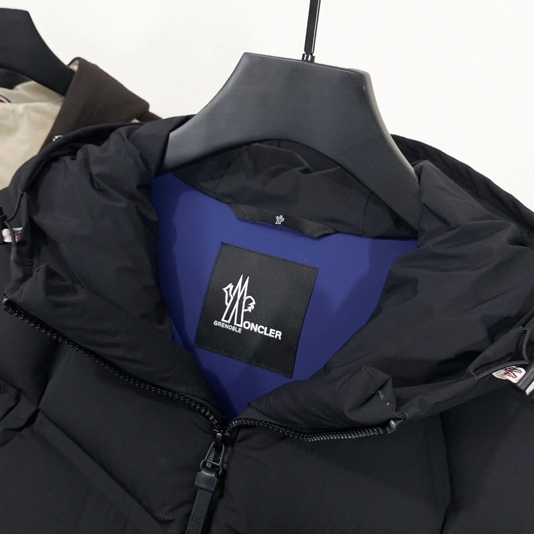 wg.luxury- 7o9385r down jacket oversized item:D-F054J1340